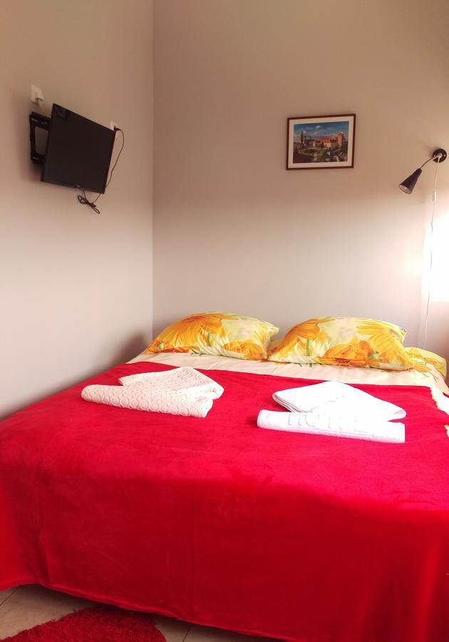 Hostel Bazar Красков Екстериор снимка